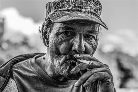 Old Man Smoking Pictures Download Free Images On Unsplash