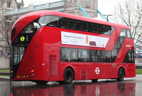 londons  routemaster hits  road  london     service londontopia