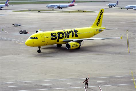 spirit airlines flight diverts due  odor
