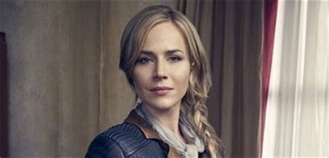 julie benz interet amoureux de daniel dae kim dans hawaii   news