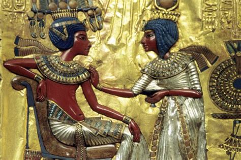 Is King Tut Related To Nefertiti