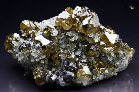 geologic  pinterest minerals amethysts  crystals