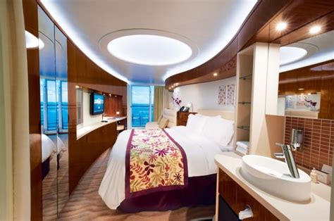 norwegian epic ship review big busy curved staterooms