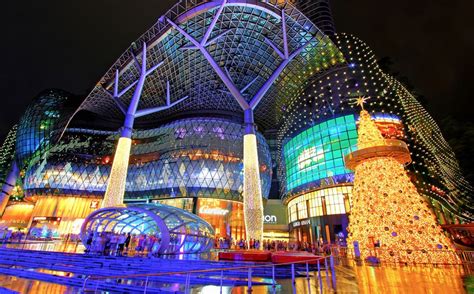 singapore festivals reflects  colors tourism express