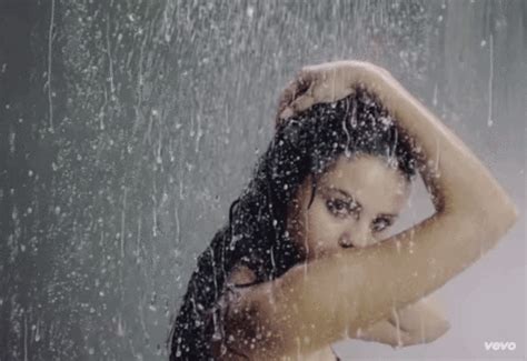 10 Sexy Selena Gomez Moments From Wet And Wild Good For You Video
