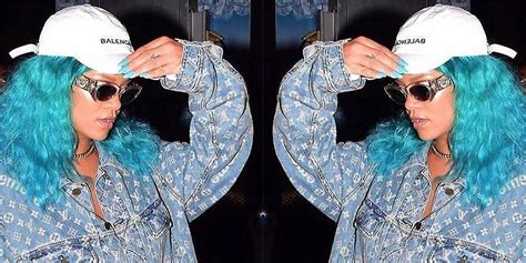 rihanna rocked gorgeous turquoise hair for her return home to barbados