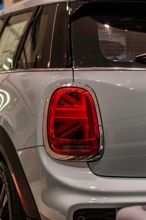 rear    mini cooper countryman