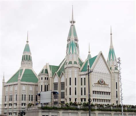 expelled iglesia ni cristo ministers lawyer  bloc voting     inquirer news