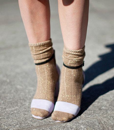 surprisingly easy ways  wear socks  shoes   wear uk