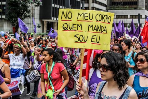 O Movimento Feminista E Os Seus Maiores Momentos Escs Magazine