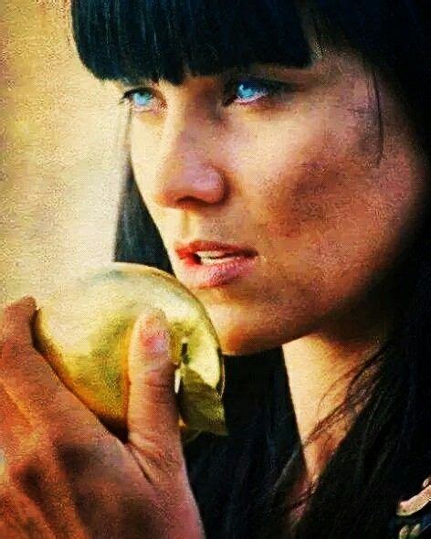 lucy lawless xena warrior princess with one of odins golden apples