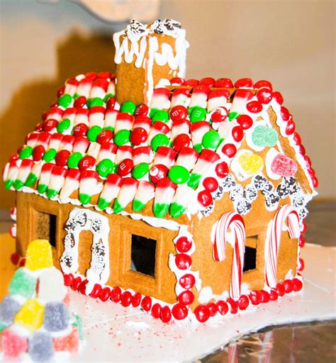 gingerbread house icing   housewifecom