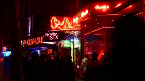 Top 10 Red Light Districts That Offer Cultural Attractions And Great Food