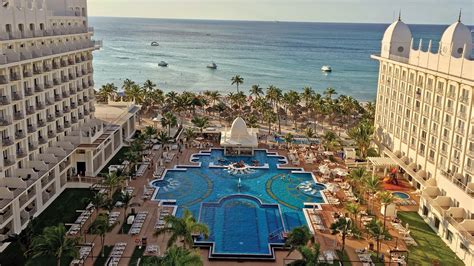 inclusive   la carte  aruba resort experiences travel weekly