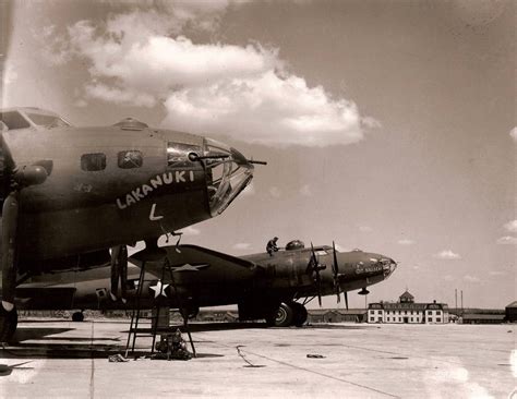 photo   bomber flying fortress  queen   skies