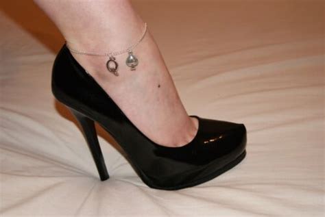 Sexy Premium Queen Of Spades Anklet Ankle Chain Jewellery Cuckold Bbc