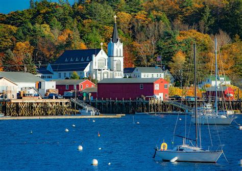 charming small maine towns  villages  visit
