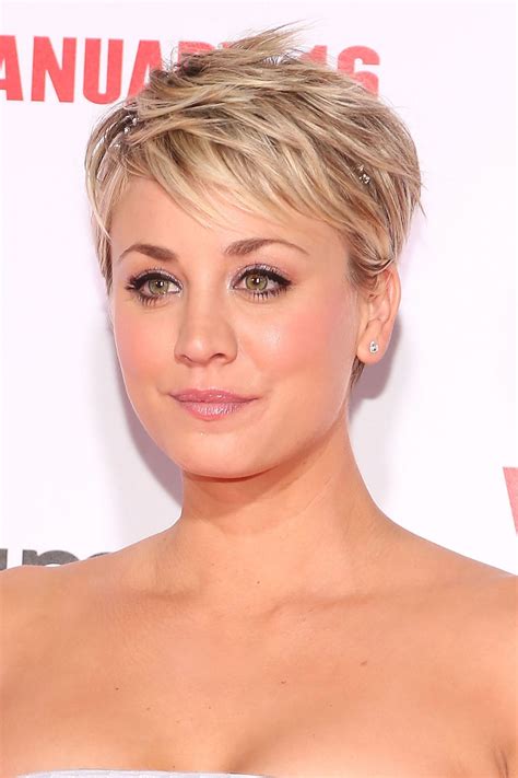 Kaley Cuoco Hair Evolution See How She Grew Out Her Pixie