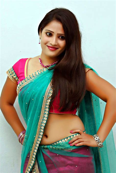 Tamil Actress In Saree Hd Plus Wallpaper Free Download