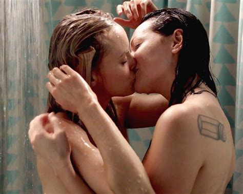 Laura Prepon And Taylor Schilling Nude Lesbian Scene In Orange Is The