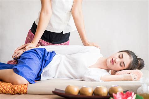 thai massage what are the health benefits of thai massage