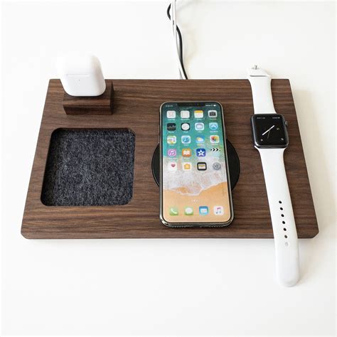 docking station  iphone apple  lightning connection loma living touch  modern