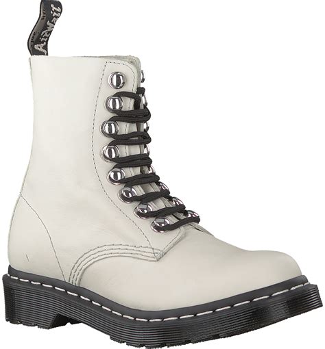 witte dr martens veterboots  pascal hdw omoda