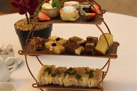 afternoon tea prosecco surrey london wowcher