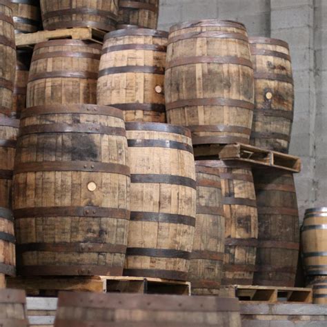 grade  whiskey barrel  authentic  gallon motor city barrels