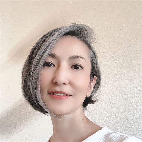 宮原巻由子 Mayuko Miyahara • Instagram Photos And Videos Grey Hair
