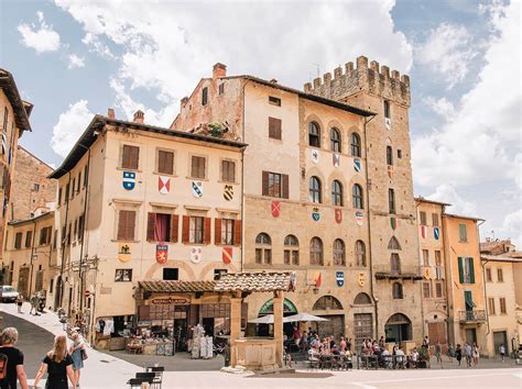 amazing small towns  italy  visit ef   tours