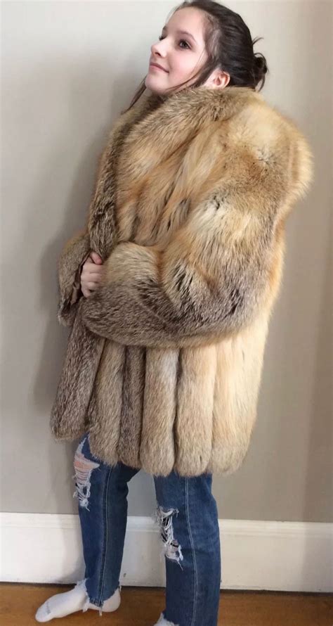 pin by ineedwool on kožichy fur coats women fur coat