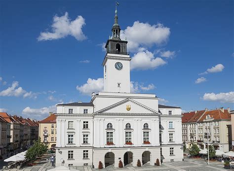 ratusz dla turysty zabytki  atrakcje zabytki kaliszpl