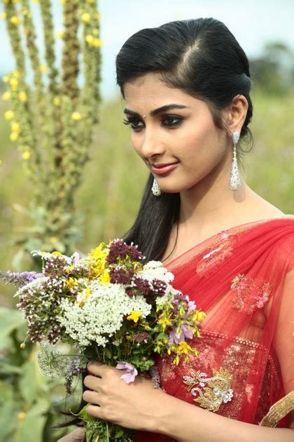 beautiful actress pooja hedge latest photos gallery ~ hot actress in the world