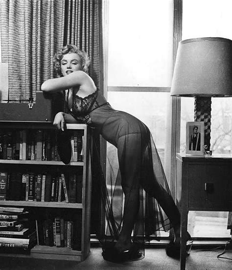 marilyn monroe photographed by philippe halsman for life magazine april 7th 1952 marilyn