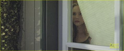 jennifer lawrence new house at the end of the street stills photo 2675428 elisabeth shue