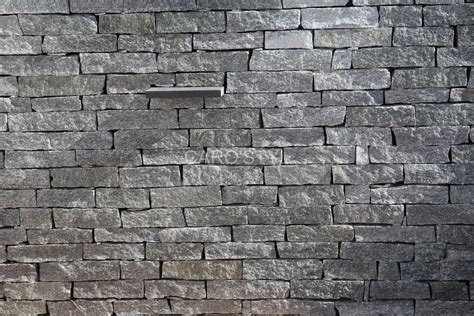 mur en pierre seche de luserne magasin de carrelage pierre naturelle