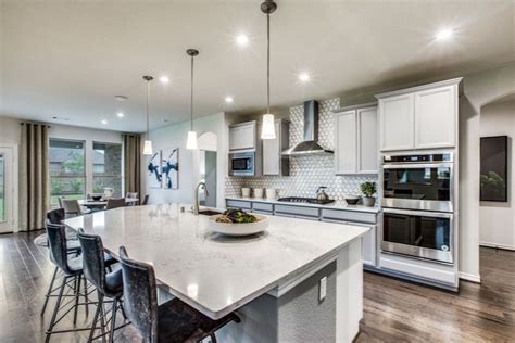 design features  love    pulte model home