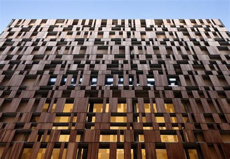 ayuntamiento de baeza viar arquitectosespacios en madera arquitectura fachada arquitectura