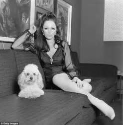 jackie collins final inspiring letter to fans is published on her website daily mail online