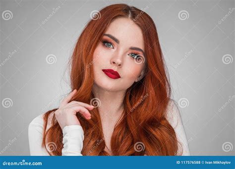 Redhead Sexy Woman – Telegraph
