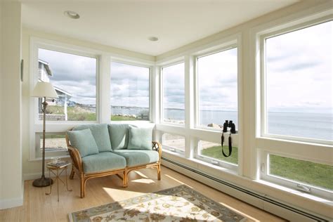awning  casement windows    differences benefits