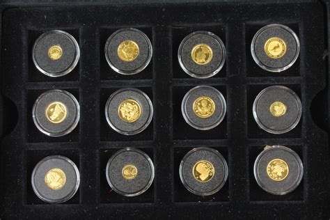 lot   cased set  ct gold  smallest gold coins   world collection approx