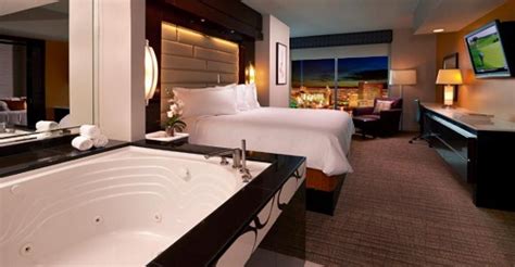 9 Romantic Hotels With Hot Tub In Room In Las Vegas
