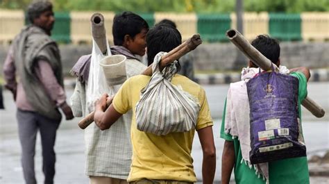 crore poor workers  india   fed  covid lockdown