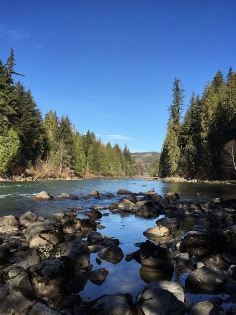 wordless wednesday  snoqualmie river part  river snoqualmie