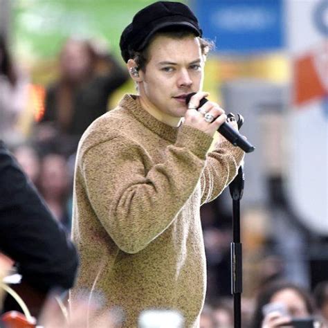 harry performing on the today show 5 9 2017 harry