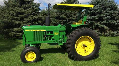 john deere  specs review price category models list prices specifications