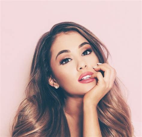 35 Ariana Grande Hot And Spicy Full Hd Pics And Pictures