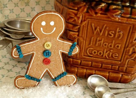 diy gingerbread man decoration